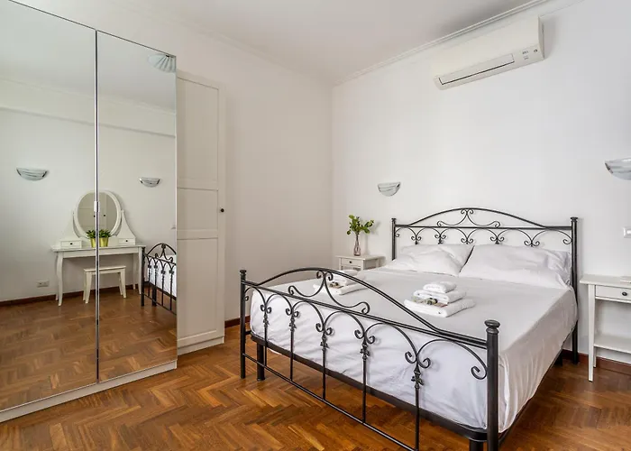 Апартаменты Iflat Vatican Spacious With Terrace